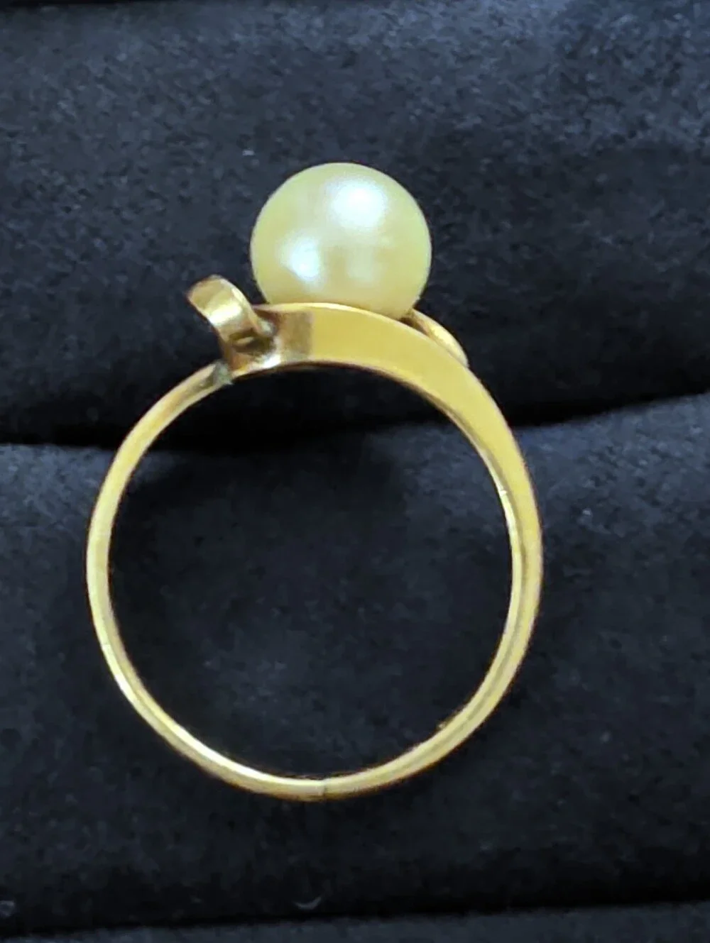 14k Pearl Yellow Gold Ring (Vintage)